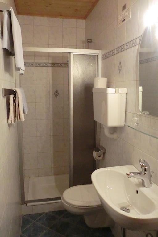 Weisses Roessl Werfen Hotel Phòng bức ảnh